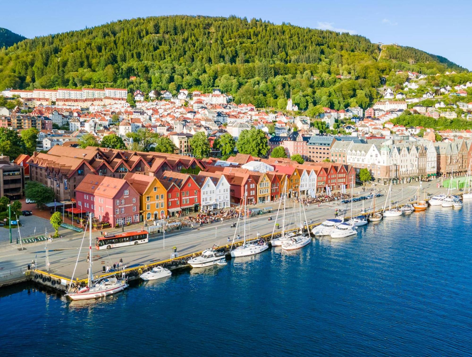 Ferienwohnung Live In Historic Building - View To Bryggen Bergen Exterior foto